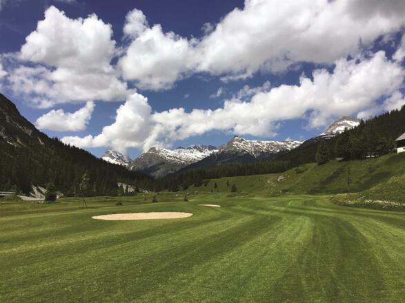 Golfplatz in wenigen Autominuten