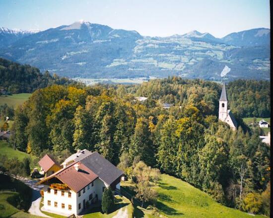 Haus Löffelberger mit Bergpanorama