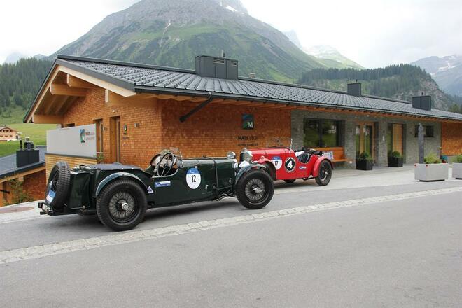 MATS Haus mit Oldtimer2 2014