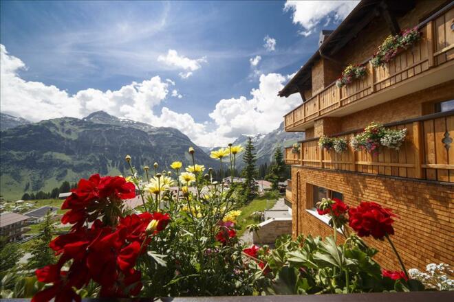 die Bergwelt liegt Ihnen zu Füßen
