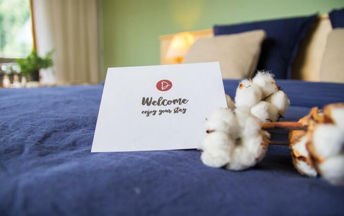 doppelzimmer_couch_02