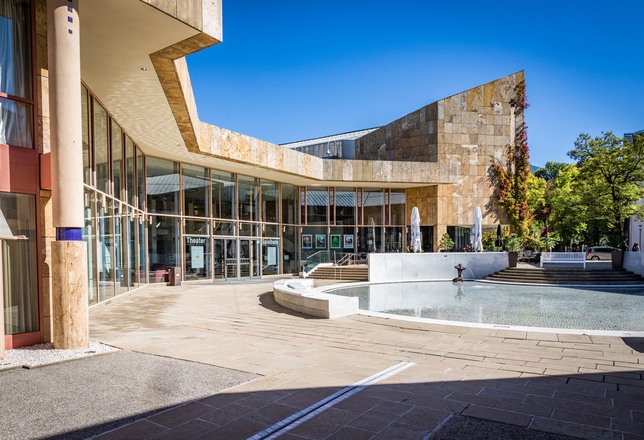 Eingang Kurgastzentrum