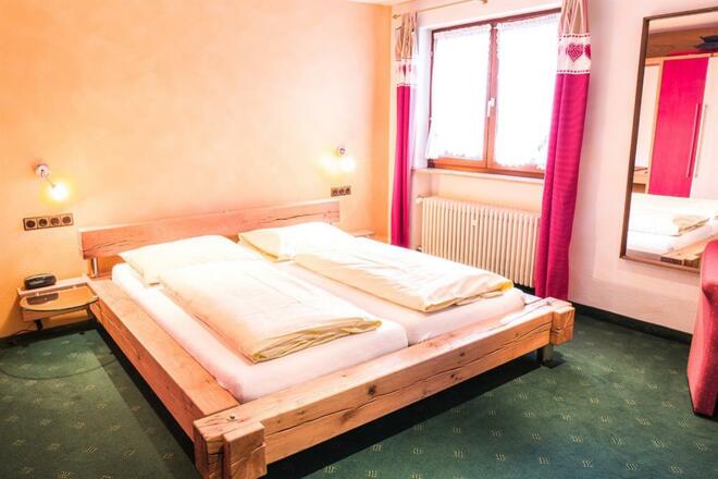 # 21  Doppelzimmer mit Balkon