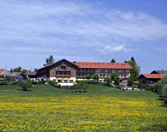 https://images.im-web.de/objekt_pics/obj_full_27803_001.jpg