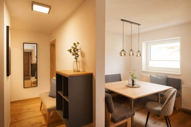 Appartements Seven Summits_Stubai_Elfer_Küche_Gang