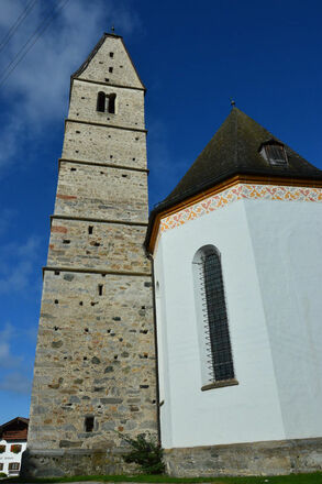 Kirchturm der Hirnsberger Kirche