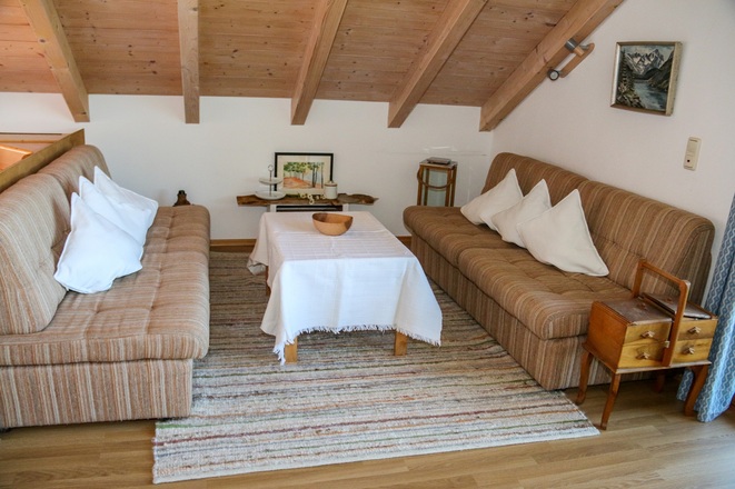 Wohnbereich mit Schlafcouch