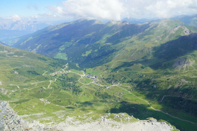 Ausblick Lizumer Sonnenspitze Richtung Lizumer Hütte / Wattental