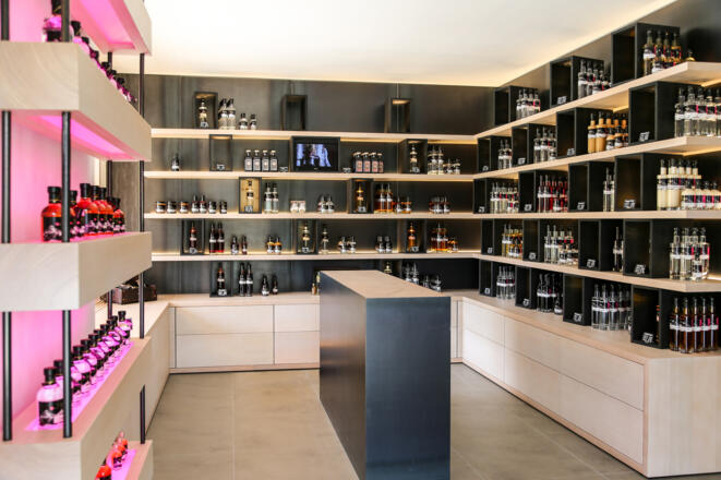 Im Shop der Dachstein-Brennerei