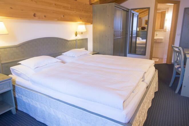 Gemuetliches Doppelzimmer im Buerstegg
