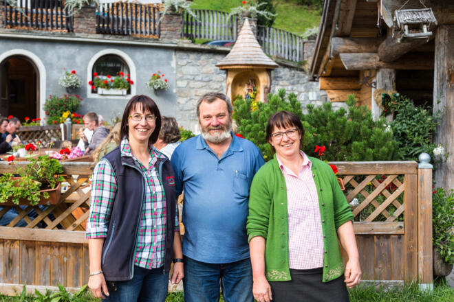 Fam. Rettenwender freut sich auf Ihren Besuch