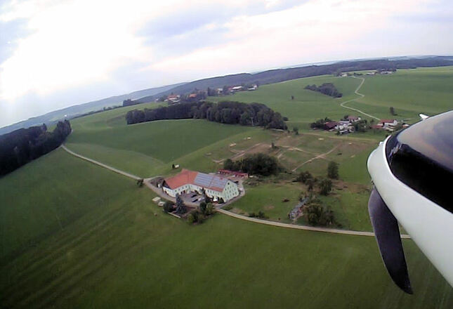 Urlaubsbauernhof Schochenhof aus der Luft