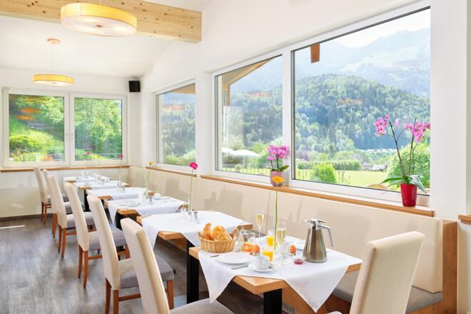 Frühstückstisch mit Ausblick