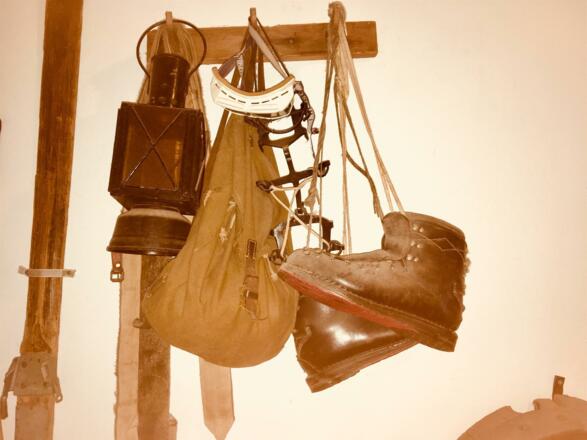 Schöntalhof Exponate Bergsteigen