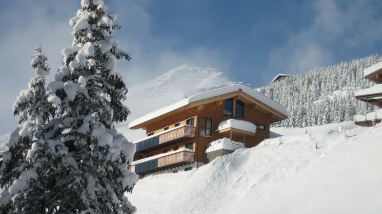 Chalet Hus Hörili im Winter