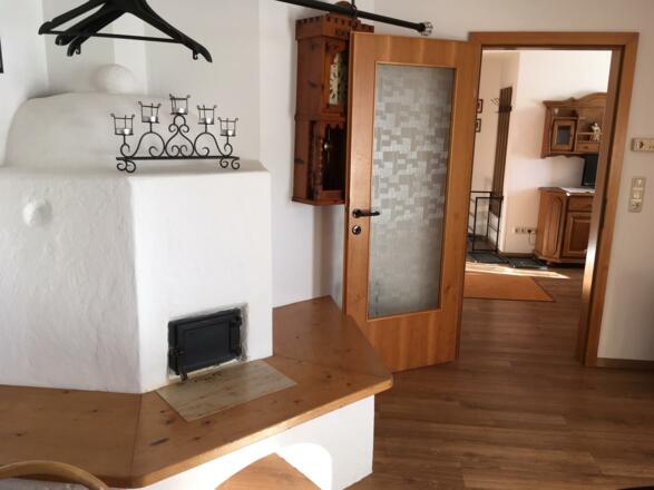 Holzofen im Wohnzimmer