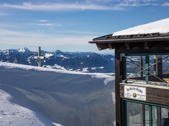 die Hochrieshütte ist direkt am Gipfel