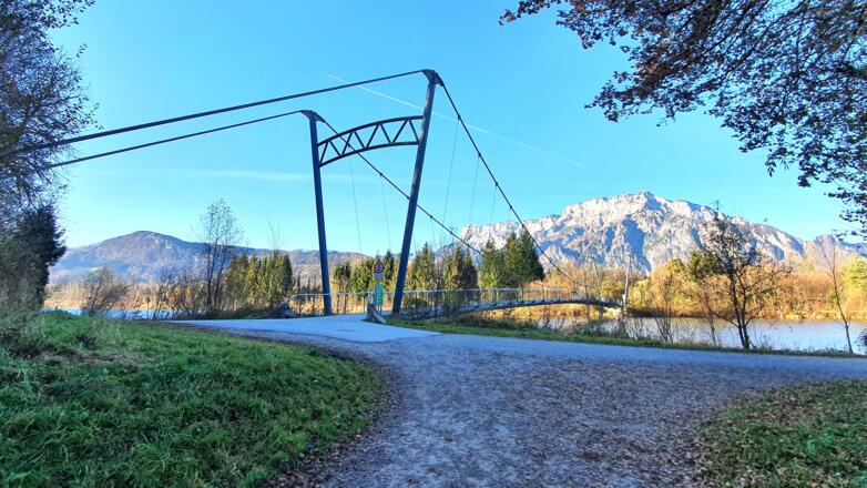 Ursteinsteg über die Salzach