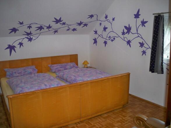 Schlafzimmer Ferienwohnung Dachgeschoss