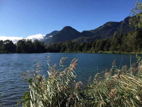 Haweisee mit Blick auf den Petersberg