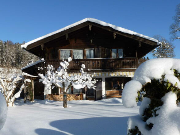 Hausansicht Winter