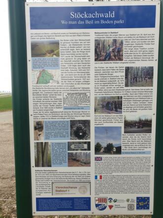 IGH-59 Parkplatz mit Infotafel zum Stockachwald bei Simmringen