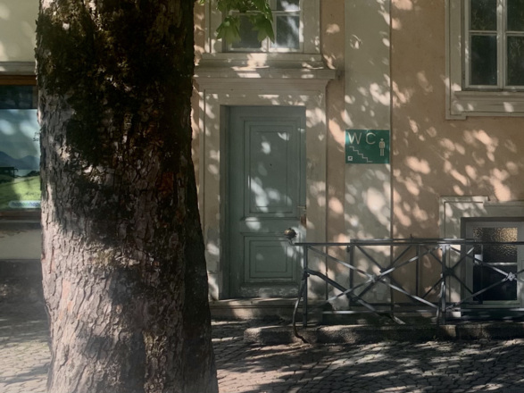 Öffentliches WC am Mirabellplatz Nr. 3