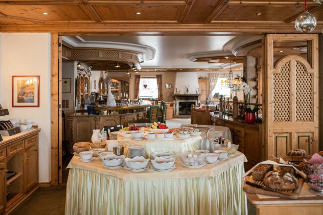 Hotel Guggis Zürs - Frühstücksbuffet