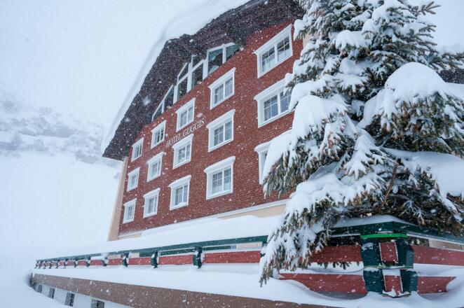 Hotel Guggis Zürs - Außenbereich
