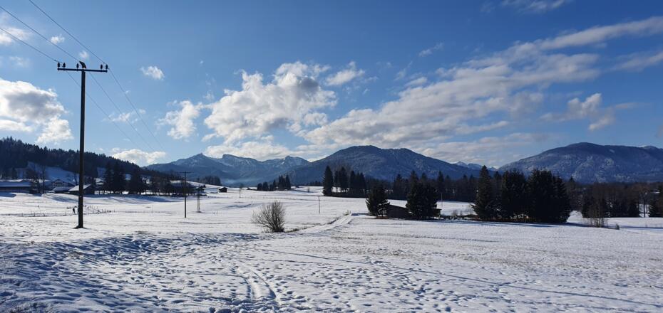Winterwanderweg Kraggenau mit Blick auf Teufelstättkopf
