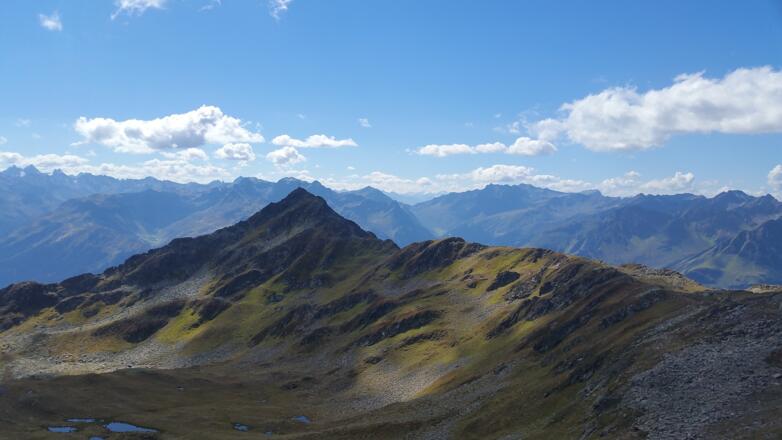 Zamangspitze mit Blick von der Hochalpila Bahn Bergstation
