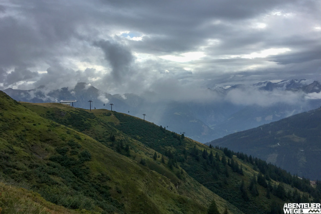 Wanderung von der Schlossalm ins Angertal.