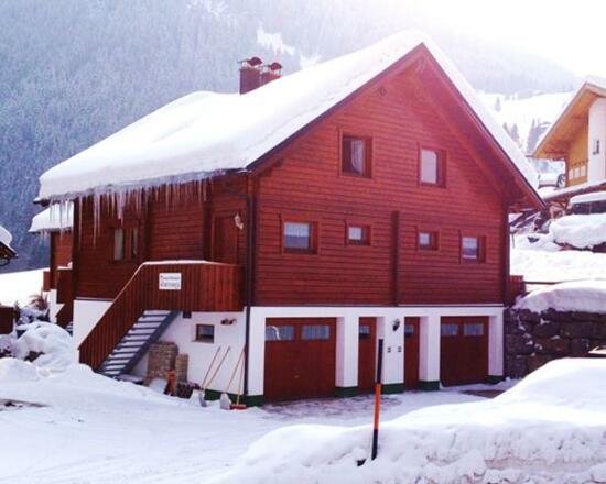 Ferienhaus Silvrettasicht - Aussenansicht Winter