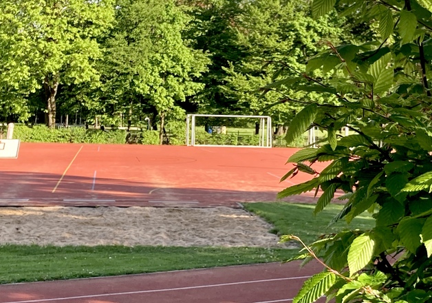 Weitsprunganlage auf der Sportanlage Sachsenstraße