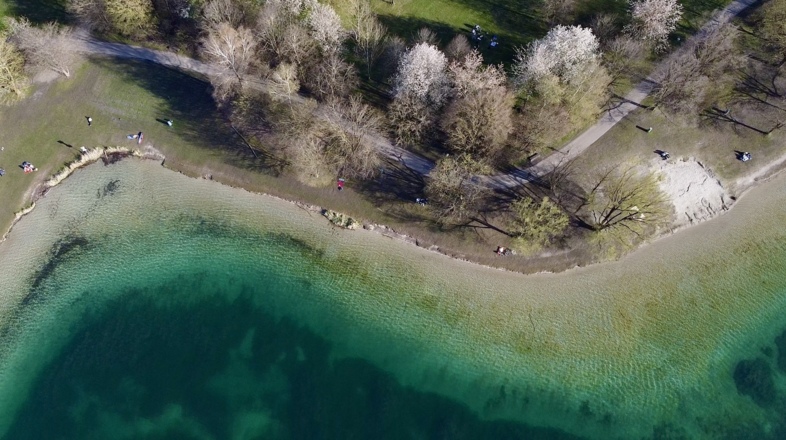 Türkises Wasser im Feringasee