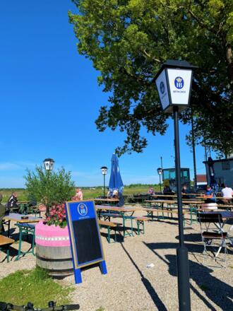 Biergarten Fliegertreff