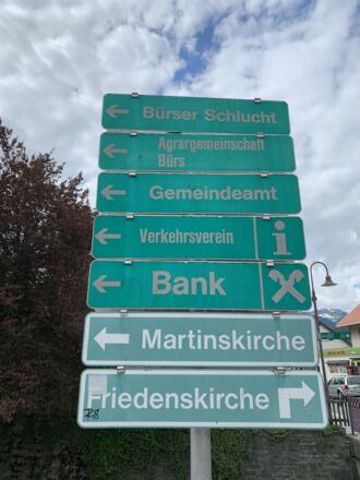 Infos Bürs ...alles zu Fuß 🦶 vom Haus Sabine 😃