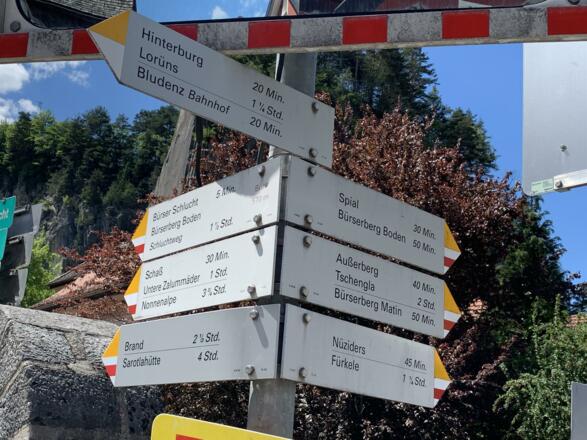 Wanderwege vor der Haustür..✨👍🏻☀️🏠⛰🏔😃