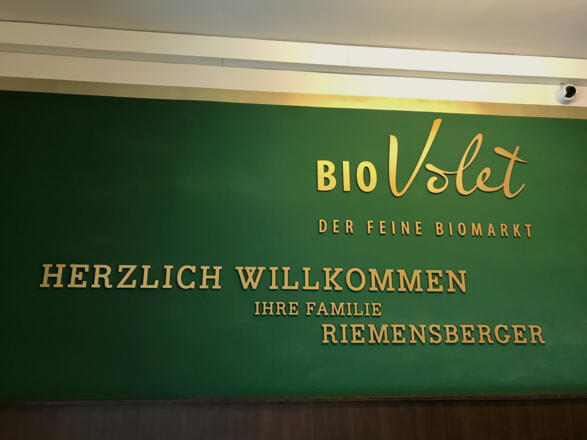 Eingang BioVolet innen