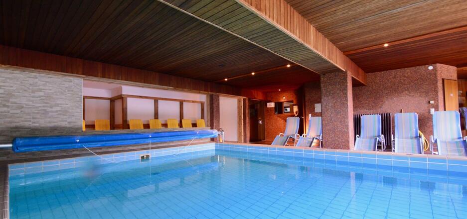 schwimmbad 8