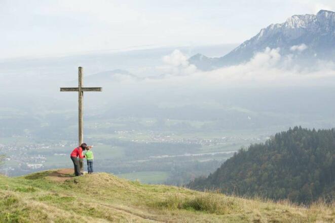 Gipfelkreuz Gletscherblick am Hocheck