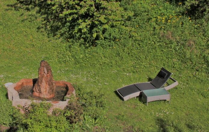 Garten mit Springbrunnen