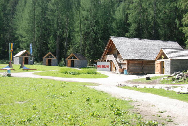 Gelände Höhlenmuseum