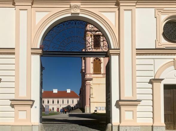 Kaiserstiegentrakt und Stiftskirche Göttweig