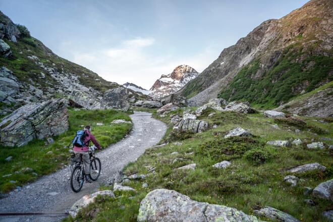 Ochsental mit Blick auf den Piz Buin