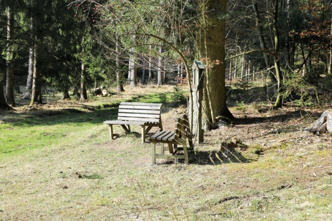 Rastplatz im Wandergebiet Paunzhausen-Reichertshausen-Ilmmünster