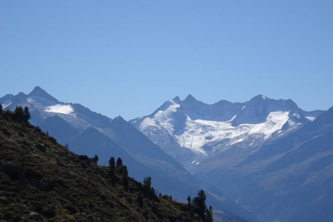 Blick zu den Gletschern im Nationalpark Hohe Tauern