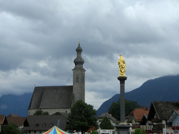 Der historische Dorfplatz von Anger