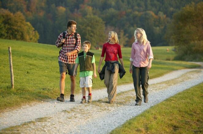 Wanderer auf dem Weg (c) Marc Gildsorf