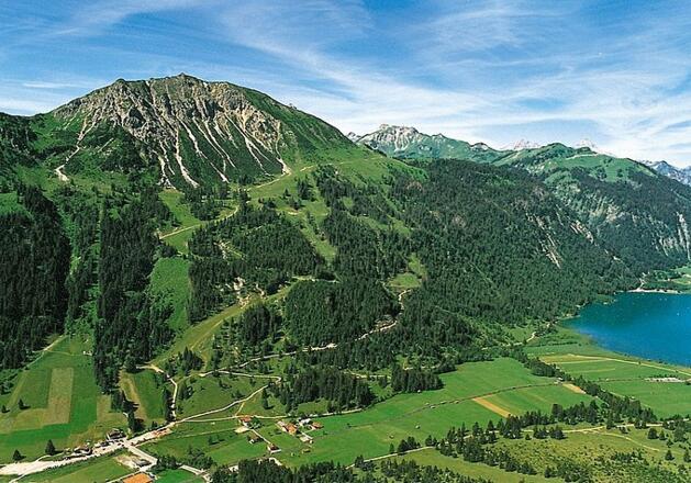 Blick zur gegenüber liegenden Talseite